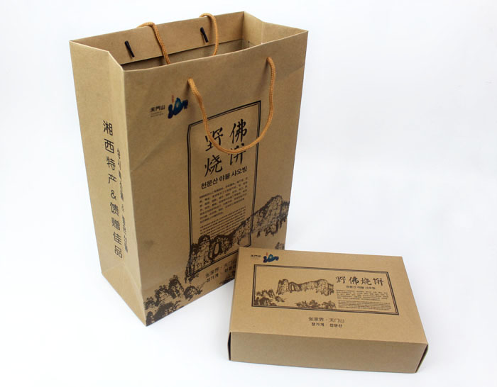 這樣原汁原味土特產(chǎn)禮品盒+手提袋套裝你也想要嗎？快來(lái)長(zhǎng)沙印刷廠日大彩印定制！