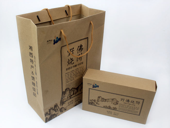 這樣原汁原味土特產(chǎn)禮品盒+手提袋套裝你也想要嗎？快來(lái)長(zhǎng)沙印刷廠日大彩印定制！
